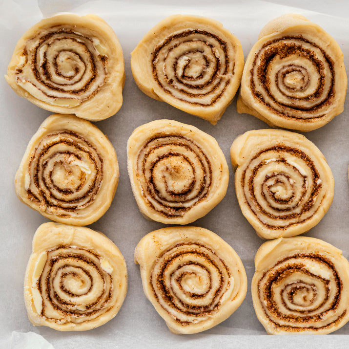 Amish Cinnamon Roll Baking Kit